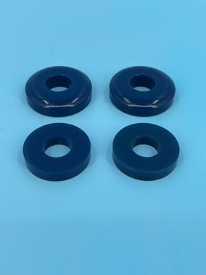 Set of top mounting urathanes